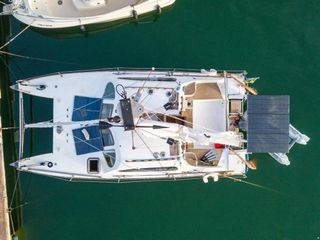 Catamarán de vela usado