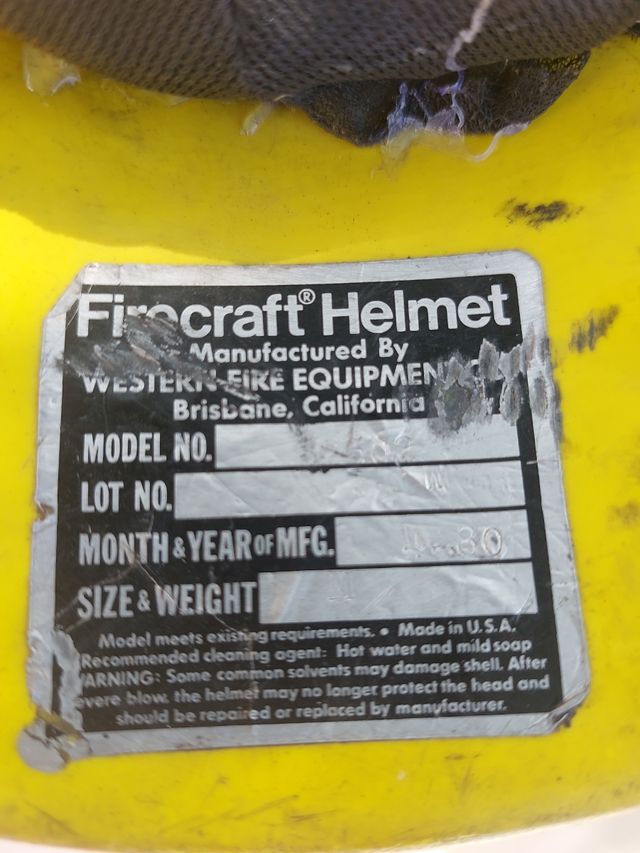 Casco Bombero Antiguo