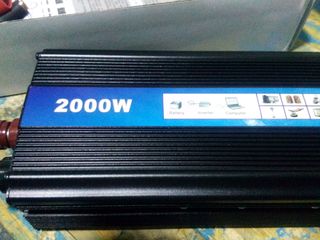 Inversor / convertidor  12V-220V,  2000W