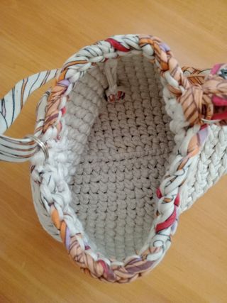 Bolso crochet beige y multicolor