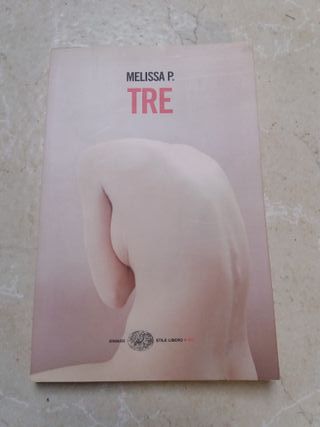libro tre di melissa panarello - €4,5