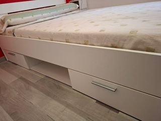 Cama con cajones y somier 135