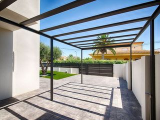 Casa pareada en venta en Empuriabrava en Castelló d´Empúries