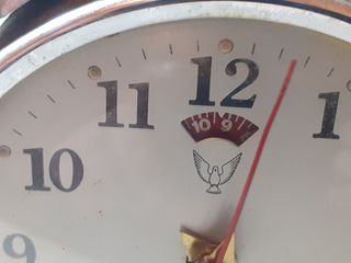 Sveglia a carica manuale made in China funzionante