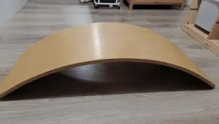 Tabla equilibrio Montessori Pikler