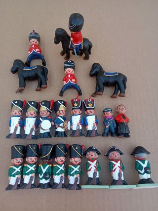 Figuras Alborox Legión, sanitarias, futbolistas