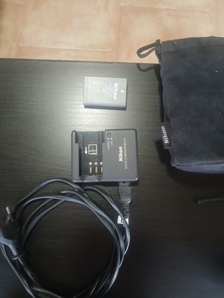 Nikon D3000 + 2 objetivos