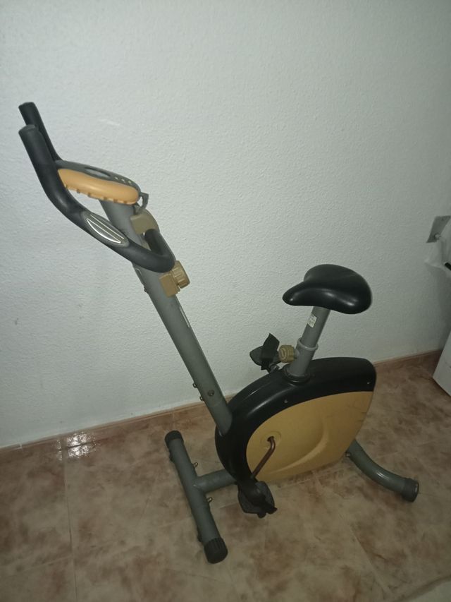 Bicicleta estática usada