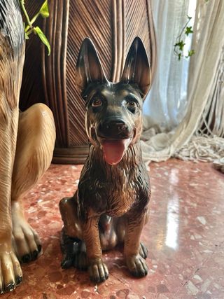 2 figuras pastor alemán cerámica