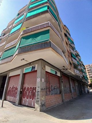 Local comercial en venta en Artigas - Llefià en Badalona