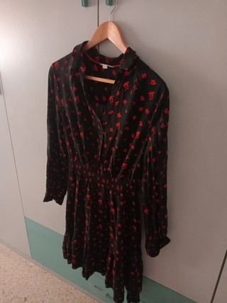 Variedad de ropa segunda mano