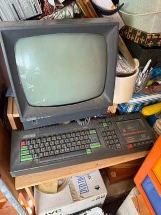 AMSTRAD GT65 Monitor y CPC464