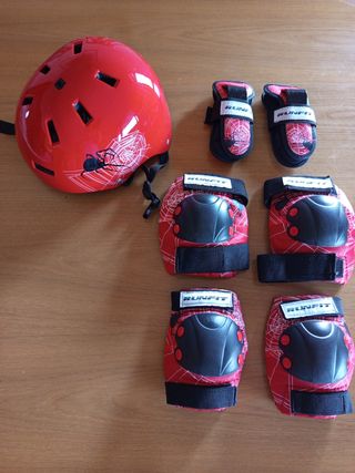 Casco y protecciones  bici niño araña rojo