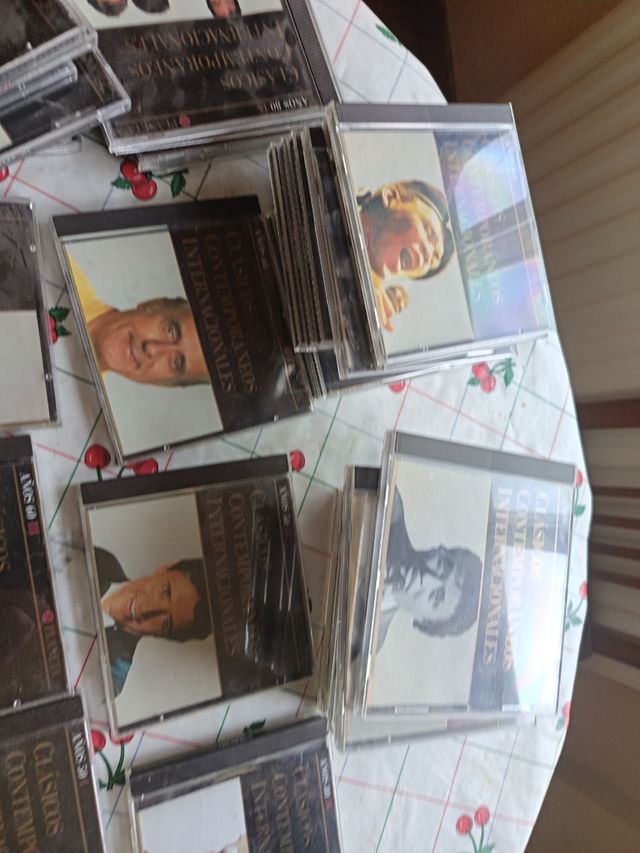 CDs Clásicos Contemporáneos Internacionales