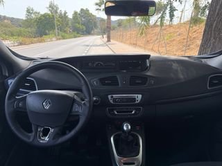 Renault Scenic 2015