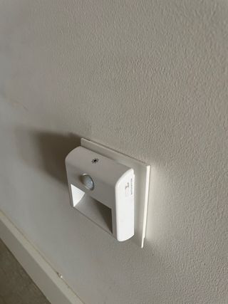 Luz nocturna LED sensor movimiento (4 unidades)