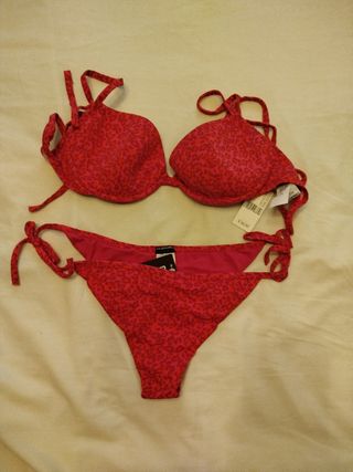 Bikini de Calzedonia, talla 40/42, con etiqueta 