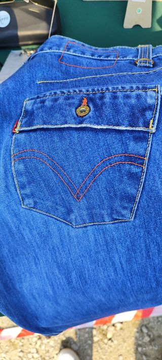 Vaquero Levis azul oscuro