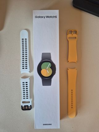 Samsung Galaxy Watch5 - Correa negra + regalo de 2