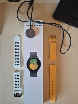 Samsung Galaxy Watch5 - Correa negra + regalo de 2