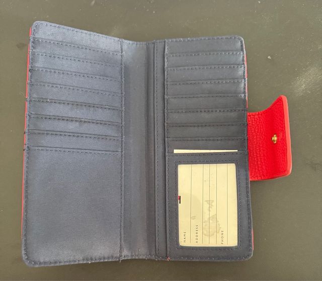 Monedero rojo Tommy Hilfiger