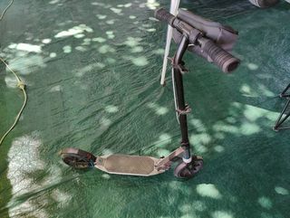 Patinete Oxelo plegable,
Con bolsa BTWIN.