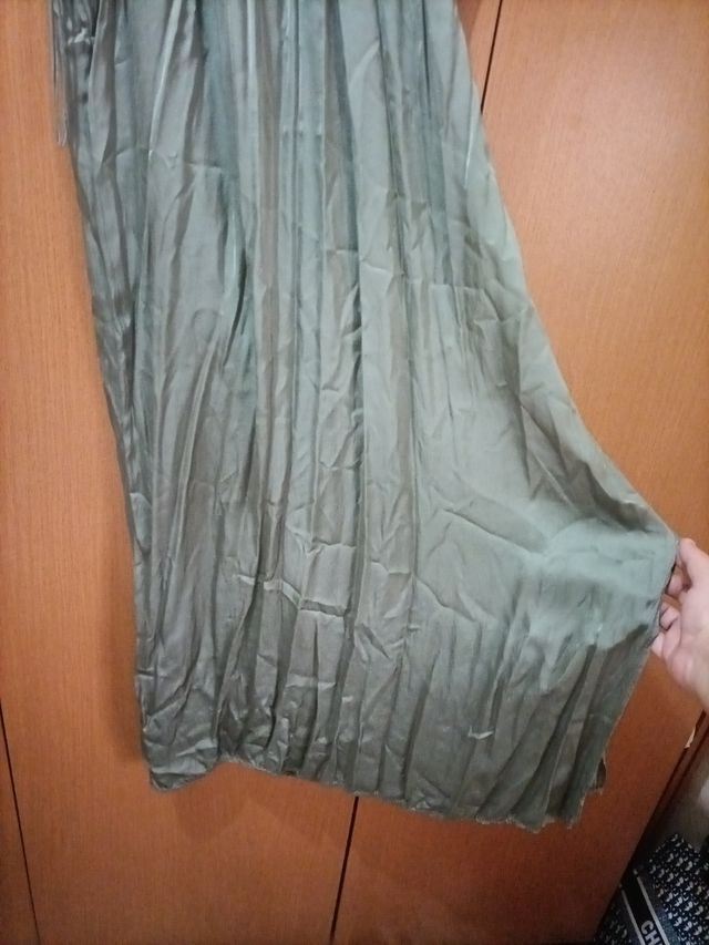 Vestido verde oliva midi