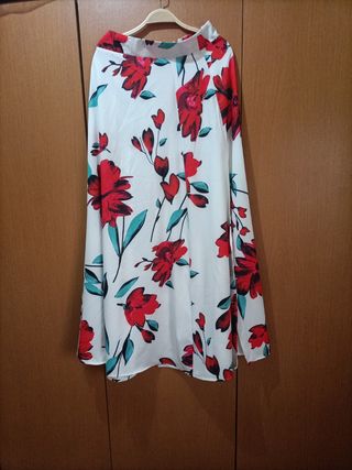 Falda  floral rojo y blanco