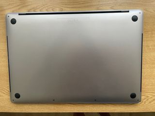 MacBook Pro 2016 - i7 16GB/512SSD – Pantalla Negra