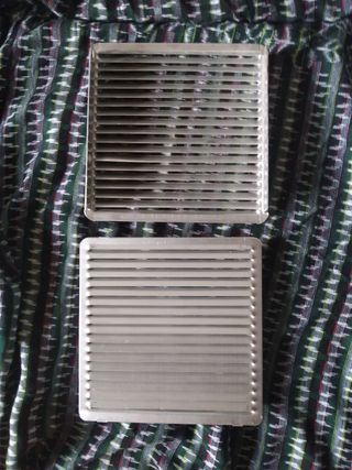 2 Rejillas ventilación metal