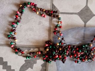 Collar y pendientes multicolor