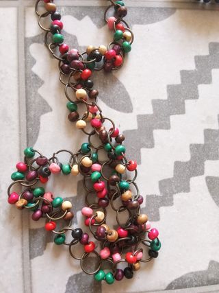 Collar y pendientes multicolor