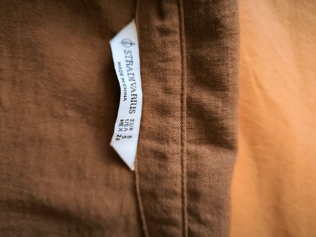 Blusa marrón tipo lino