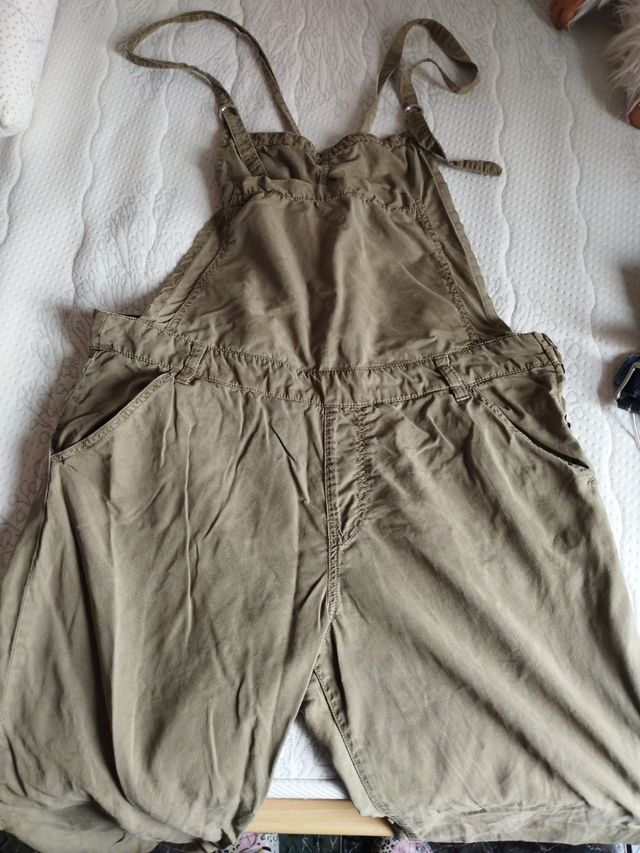 Mono largo verde de Stradivarius.