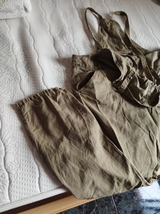 Mono largo verde de Stradivarius.