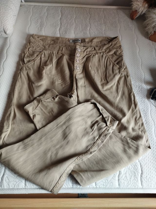 Pantalones largos beige