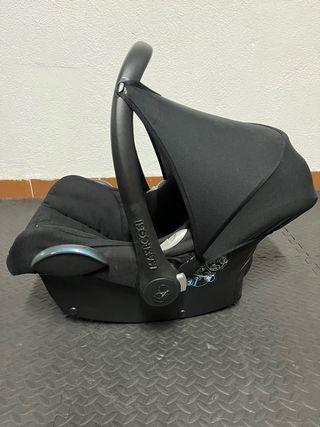 Maxi-Cosi capa negra + adaptadores bugaboo bee 3
