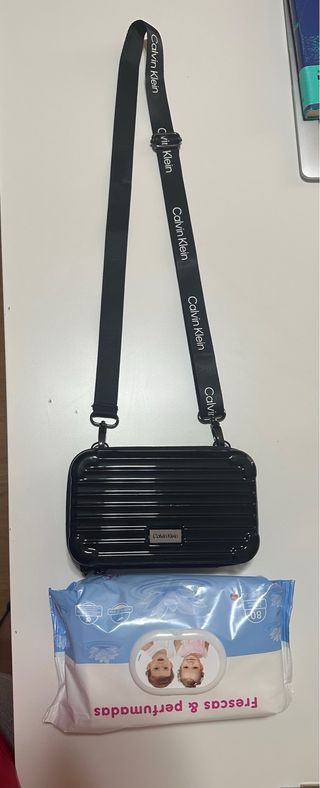 Bolso Calvin Klein - bandolera negra