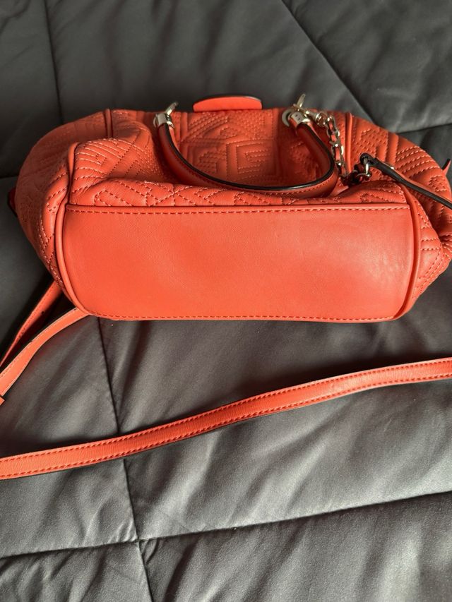 Bolso Guess naranja