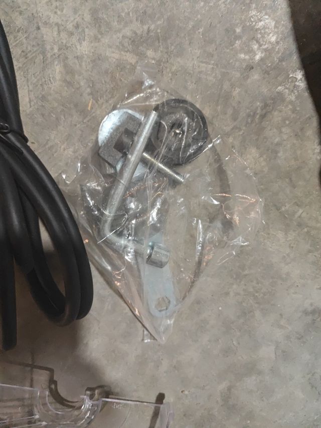 Sierra circular ,azulejos y madera NO NEGOCIABLE 