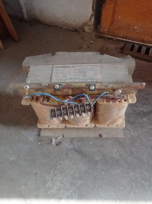 Autotransformador Romell 3KVA 380-220V