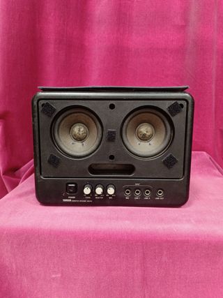 Monitor Yamaha MS202