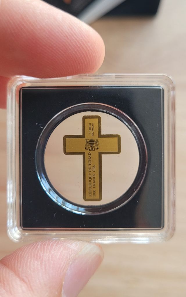 Moneda oro 999 CRUZ 24K Chad 2025 con cetificado