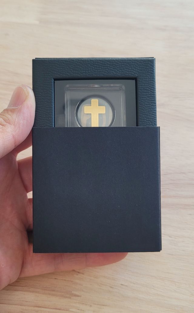 Moneda oro 999 CRUZ 24K Chad 2025 con cetificado