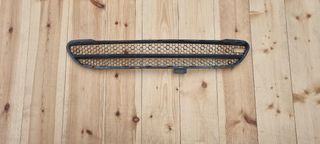 Calandra Peugeot 106