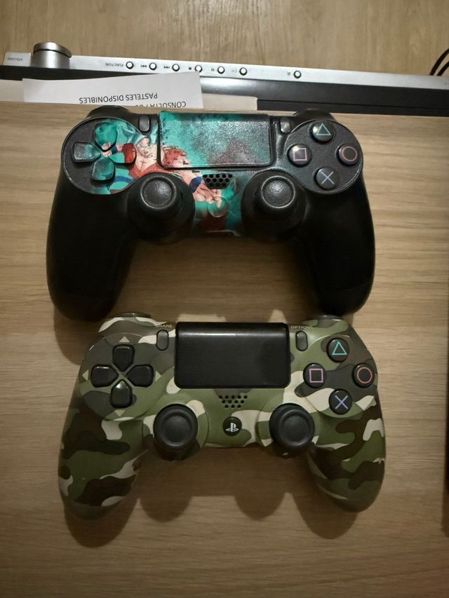 PS4 (PlayStation 4) 500GB - Negra