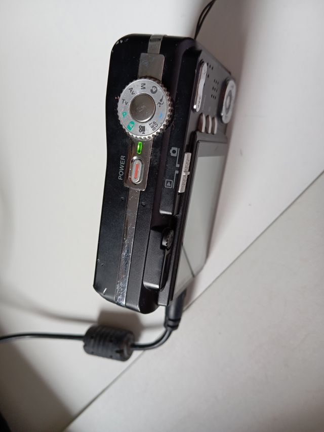 Cámara digital Acer negra 8MP