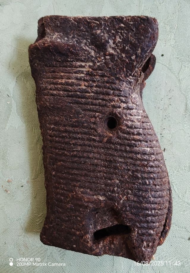 Cimeli Militari: impugnature LUGHER P 38