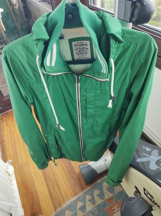 Cazadora Pull&Bear verde