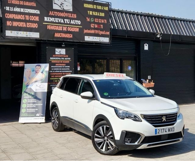 PEUGEOT 5008 1.2 PureTech S&S Allure 130 